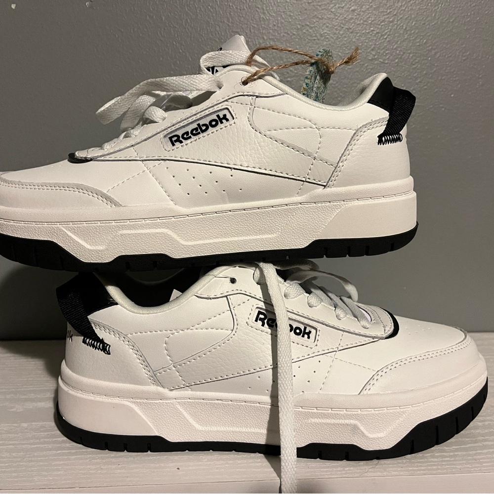 Reebok women’s  White Sneakers with Black Details size 7.5